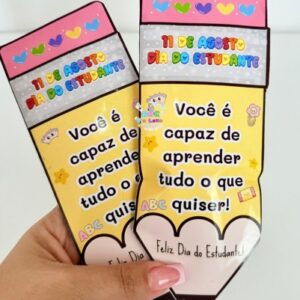 🎒 Embalagem para Lembrancinha – Dia do Estudante ♥️